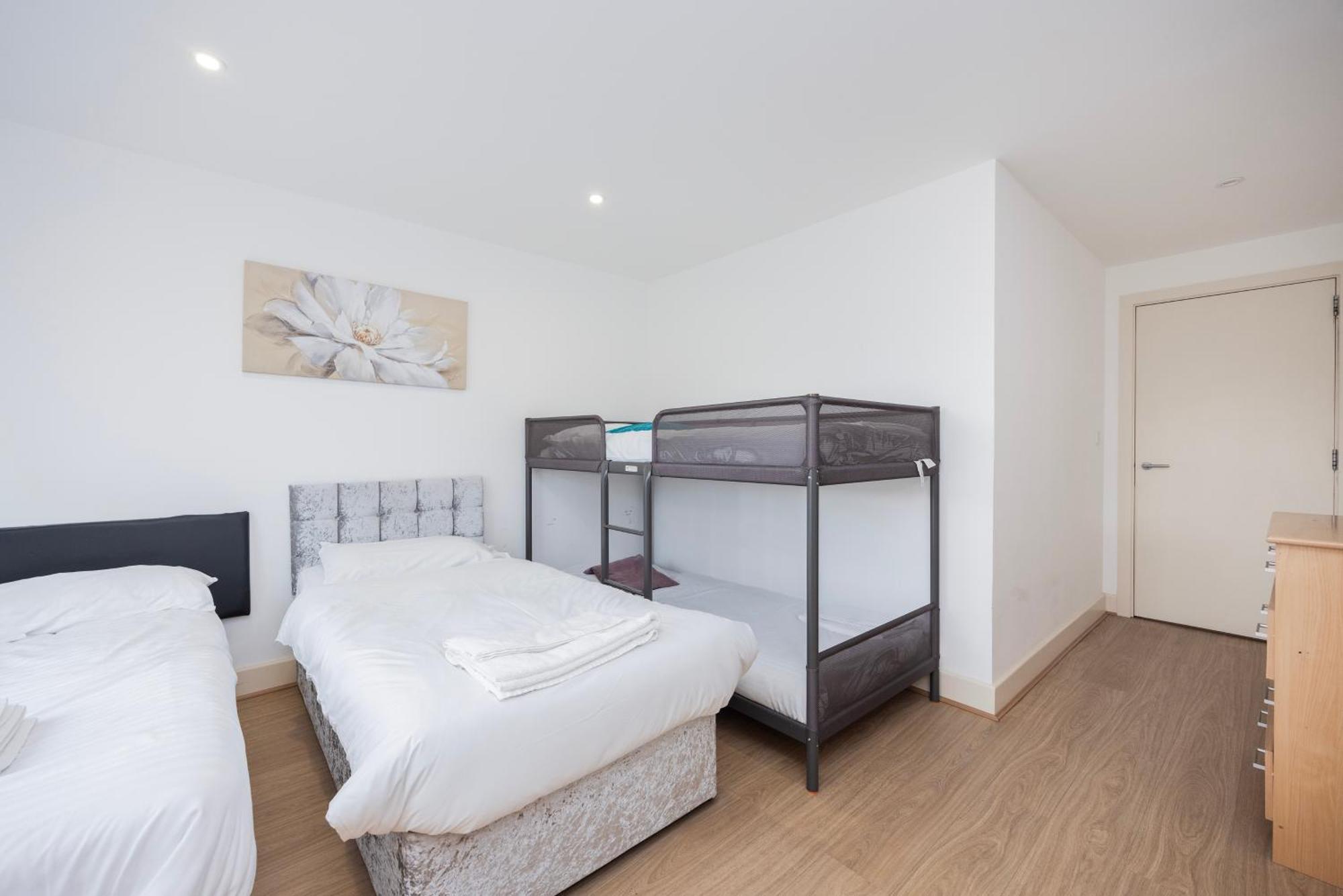 Apartamento Heads On Bed -canary Wharf Docklands For The Larger Groups